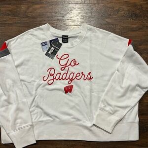 nwt Wisconsin Badgers White 'Go Badgers' Shorter Crop Sweatshirt womens 2XL
